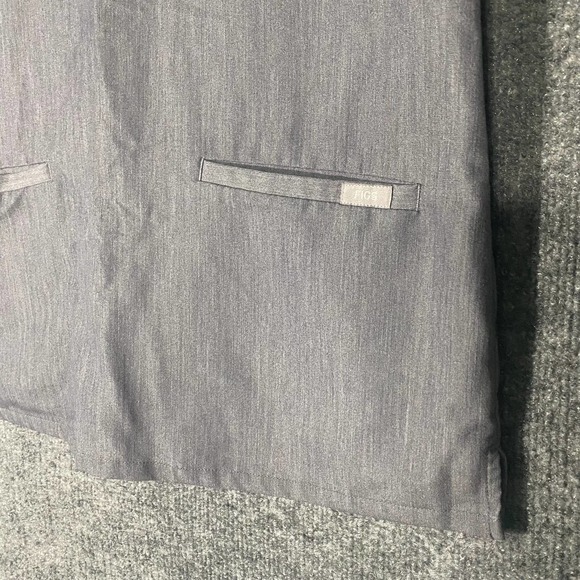 Figs Scrub Top Small Gray Technical Collection Casma V-Neck Three Pocket - Picture 7 of 13